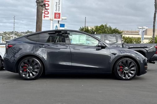 2024 Tesla Model Y Performance Dual Motor All-Wheel Drive