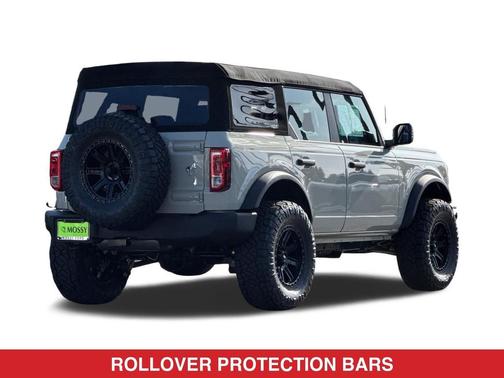Desert Sand 2025 Ford Bronco Base