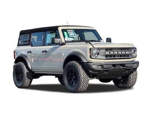 Desert Sand 2025 Ford Bronco Base