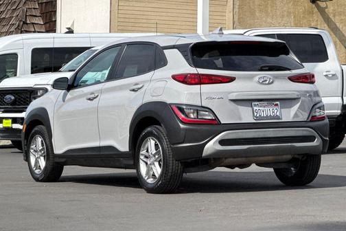 2023 Hyundai KONA SE