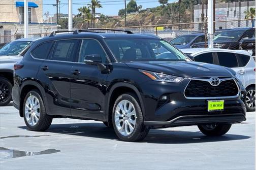 2025 Toyota Highlander Hybrid Limited