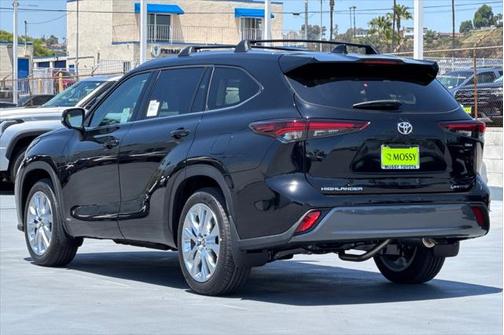 2025 Toyota Highlander Hybrid Limited