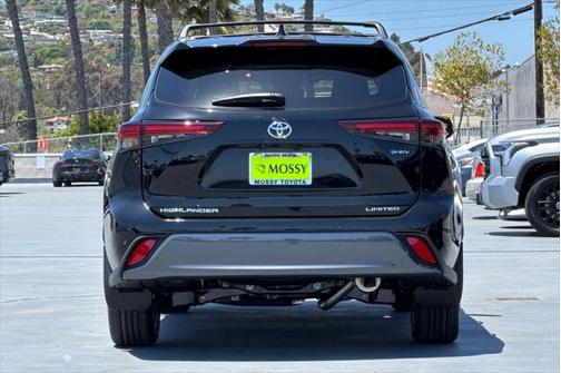 2025 Toyota Highlander Hybrid Limited