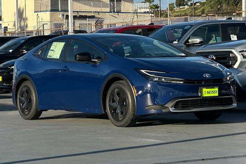 2026 Toyota Prius Plug-In Hybrid SE