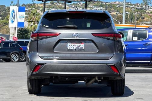 2023 Toyota Highlander L