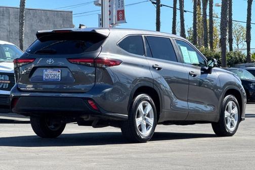 2023 Toyota Highlander L