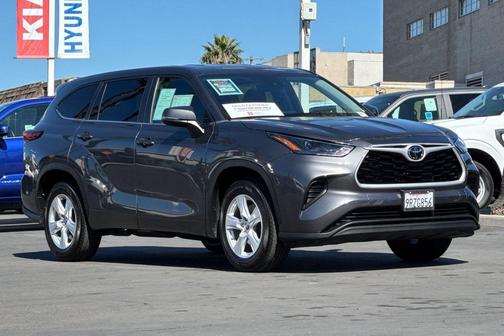 2023 Toyota Highlander L