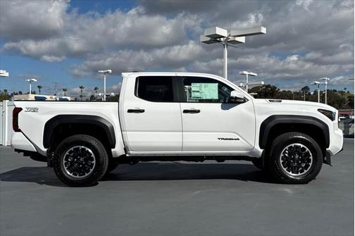 2024 Toyota Tacoma TRD Off Road