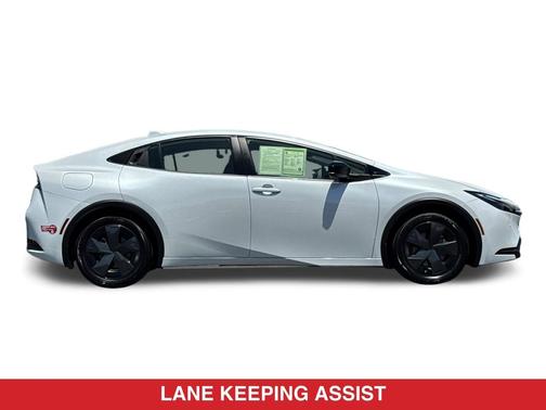 Wind Chill Pearl 2024 Toyota Prius Prime SE