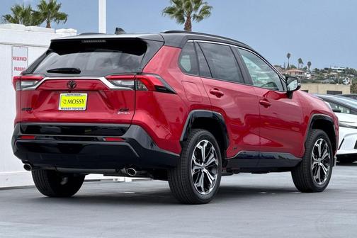 2025 Toyota RAV4 Hybrid SE