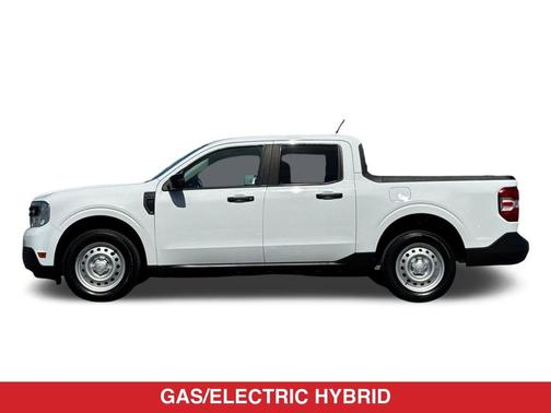 Oxford White 2022 Ford Maverick XL
