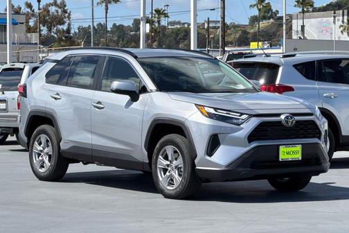2025 Toyota RAV4 Hybrid LE