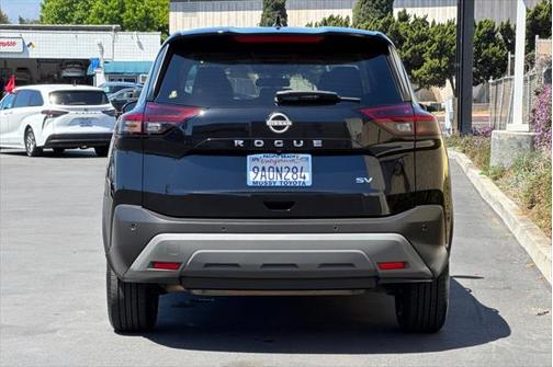 2022 Nissan Rogue SV