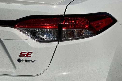 2025 Toyota Corolla Hybrid SE