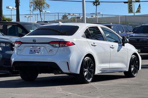 2025 Toyota Corolla Hybrid SE