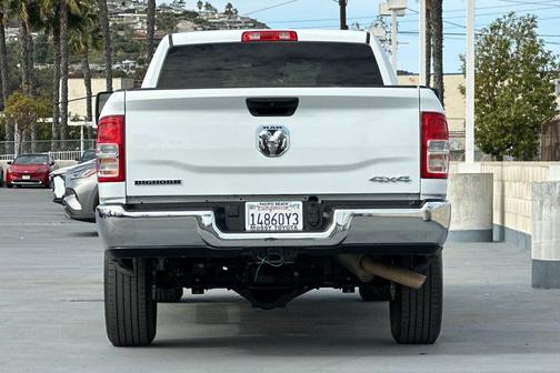 2024 RAM 2500 Big Horn Crew Cab 4x4 8' Box