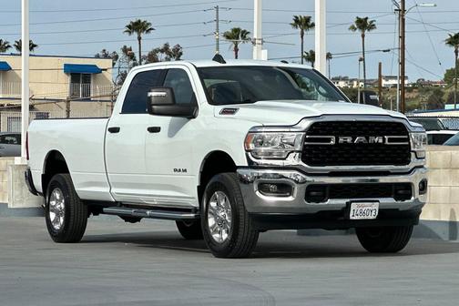 2024 RAM 2500 Big Horn Crew Cab 4x4 8' Box