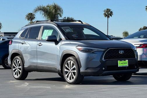 2023 Toyota Corolla Cross XLE