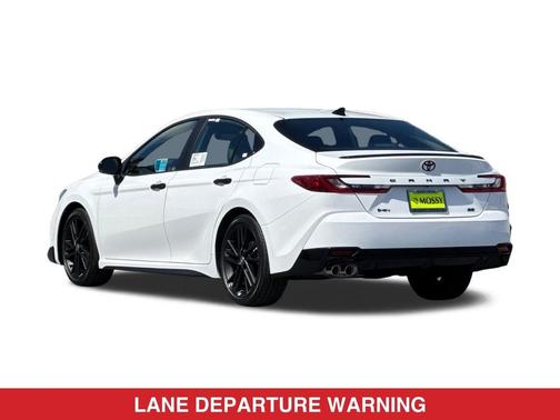 Ice Cap 2026 Toyota Camry SE