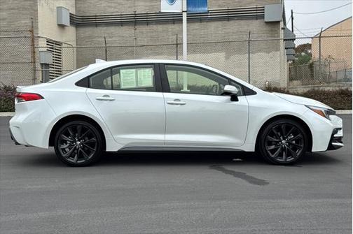 2024 Toyota Corolla Hybrid SE