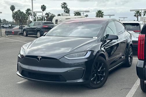 2024 Tesla Model X Long Range