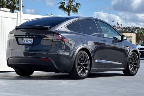 2024 Tesla Model X Long Range