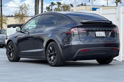 2024 Tesla Model X Long Range