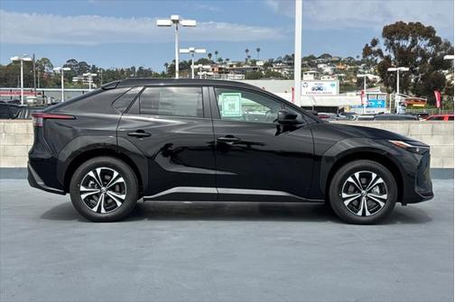 2025 Toyota bZ4X XLE