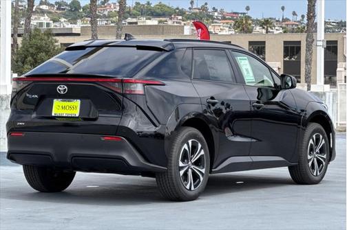 2025 Toyota bZ4X XLE