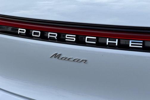 2024 Porsche Macan T