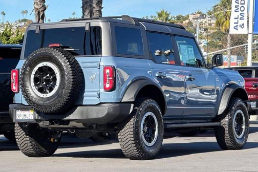 2024 Ford Bronco Outer Banks