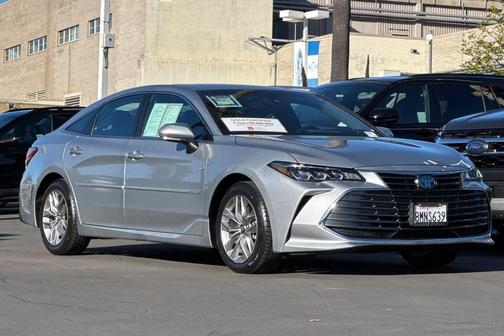 2020 Toyota Avalon Hybrid XLE Plus