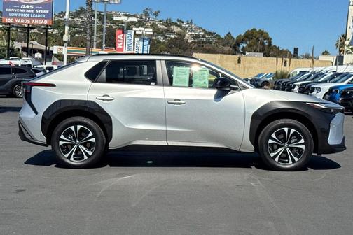 2024 Toyota bZ4X XLE