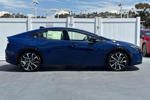 2026 Toyota Prius Plug-In Hybrid 
