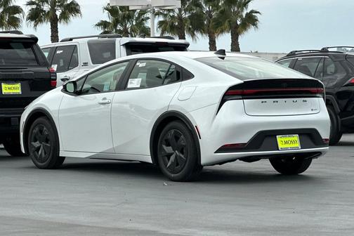 2026 Toyota Prius LE