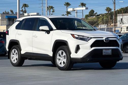 2025 Toyota RAV4 LE