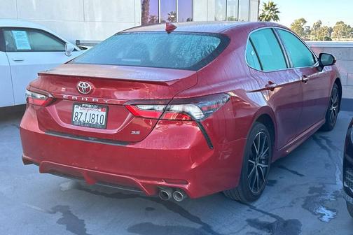 2022 Toyota Camry SE