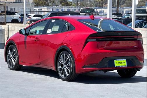 2025 Toyota Prius XLE