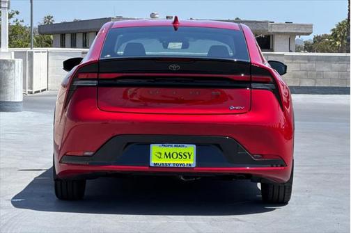 2025 Toyota Prius XLE
