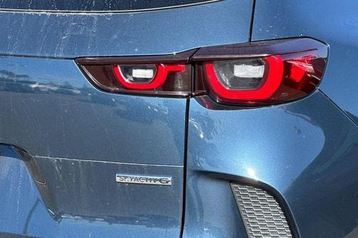 2024 Mazda CX-50 2.5 S Preferred Package