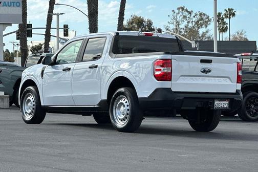 2024 Ford Maverick XL