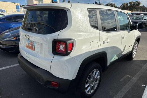 2023 Jeep Renegade Latitude