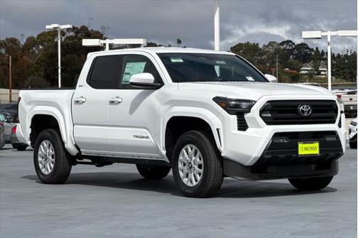 2025 Toyota Tacoma SR5