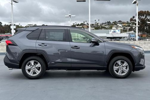 2025 Toyota RAV4 Hybrid LE