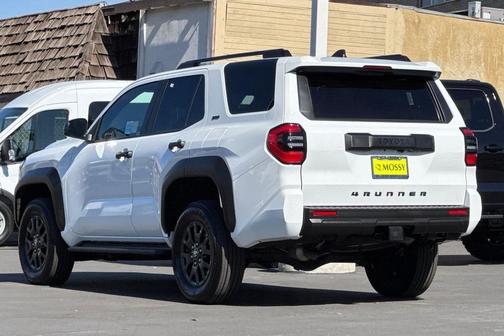 2025 Toyota 4Runner SR5