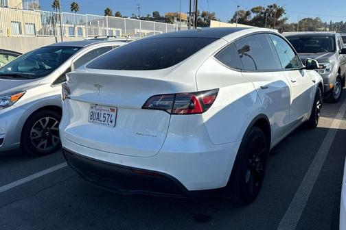 2021 Tesla Model Y Long Range Dual Motor All-Wheel Drive