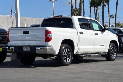 2017 Toyota Tundra SR5