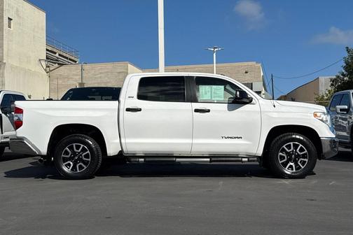 2017 Toyota Tundra SR5