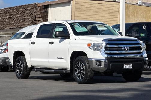 2017 Toyota Tundra SR5