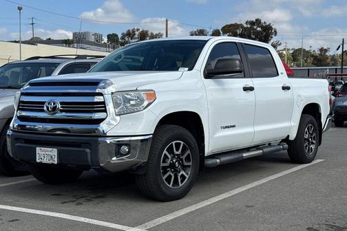 2017 Toyota Tundra SR5